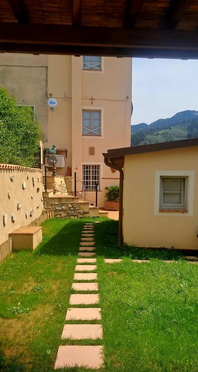 Tuscany Secret Garden