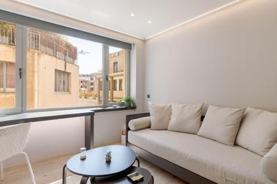 The HostMaster Deluxe Suite
