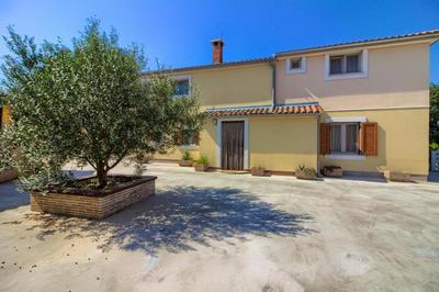 Ferienhaus mit Privatpool für 12 Personen ca 150 qm in Šišan, Istrien Südküste von Istrien