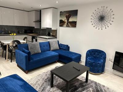 KYOTO HOUSE CENTRAL DERBY I 2 BEDROOMS, SPACIOUS, WARM & NEW with NETFLIX