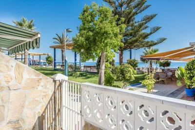 Beautiful bungalow on the Torrox-Costa boulevard!