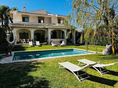 Villa de lujo en playamar
