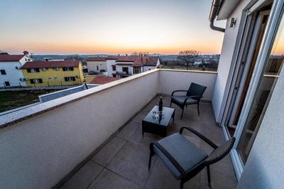 Ferienhaus mit Privatpool für 6 Personen 2 Kinder ca 200 qm in Pula, Istrien Istrische Riviera