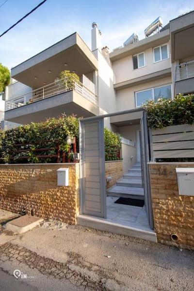 Alexander - Seaside Studio With Amazing View in Nea Makri