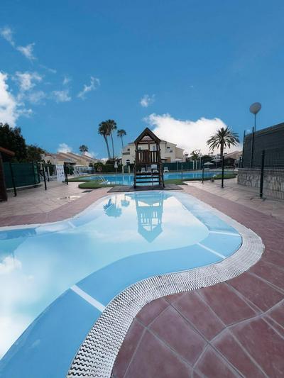 Duplex Sonemar Pool