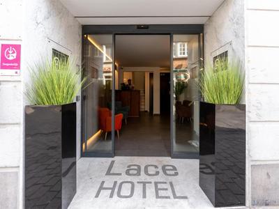 Lace Hotel
