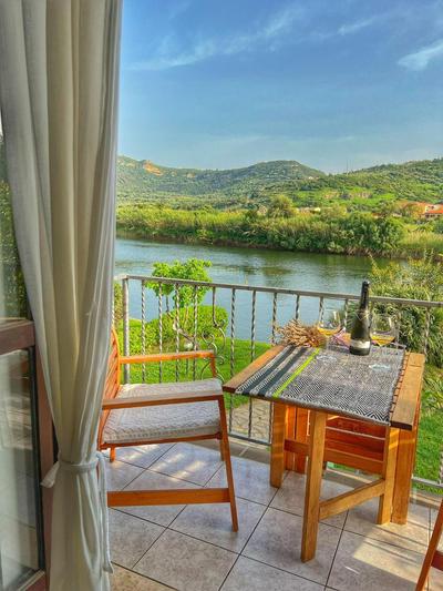 Bosa Apartments "House on the River"