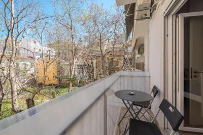 Bright 3bd apt in the historical center of Athens
