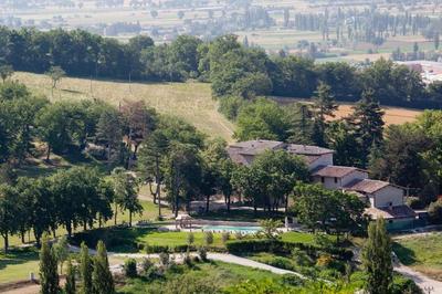 Ferienhaus mit Privatpool für 20 Personen ca 700 qm in Gubbio-Nerbisci, Umbrien Provinz Perugia