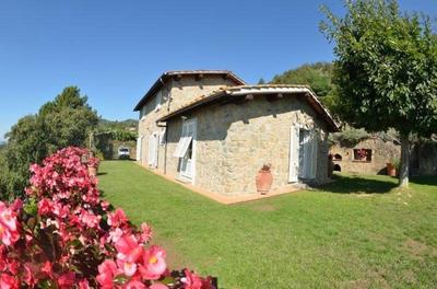 Ferienhaus mit Privatpool für 12 Personen ca 260 qm in Petrognano, Toskana Provinz Lucca