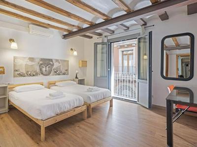 Las Ramblas, comfort in BCN for 8 persons