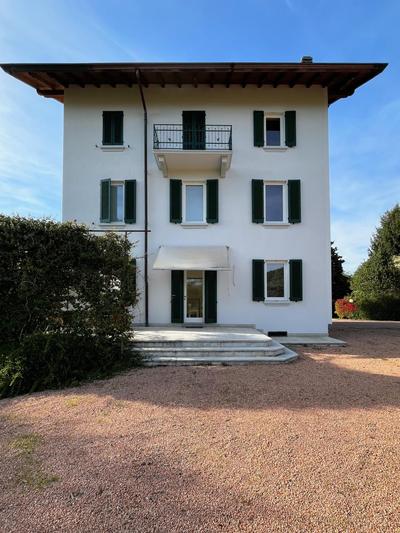 Country house close to Orta Lake