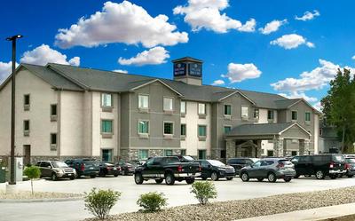 Cobblestone Hotel & Suites - Russells Point at Indian Lake