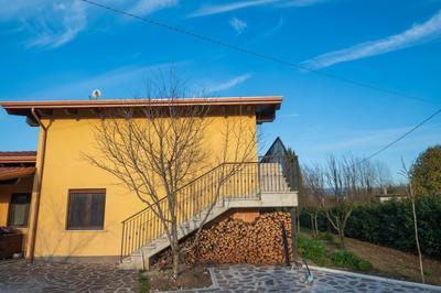 Roberta House
