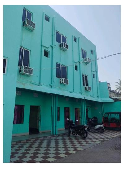 Hotel D2 Holiday inn Puri -Near Niladri Beach