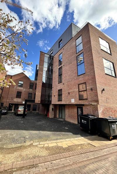Stylish City Centre Flat - Walk to Trinity & Station