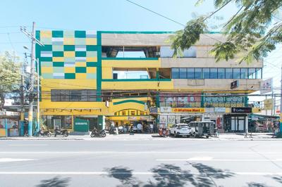 RedDoorz near SM City Muntinlupa