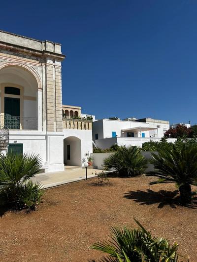 VILLA IOLANDA apartments