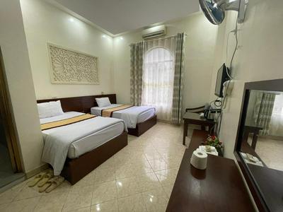 Khách sạn Phương Thuý 1