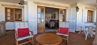Espacioso apartamento a 50 m del mar