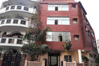 Collection O Ramji Grand Near Tdi Mall
