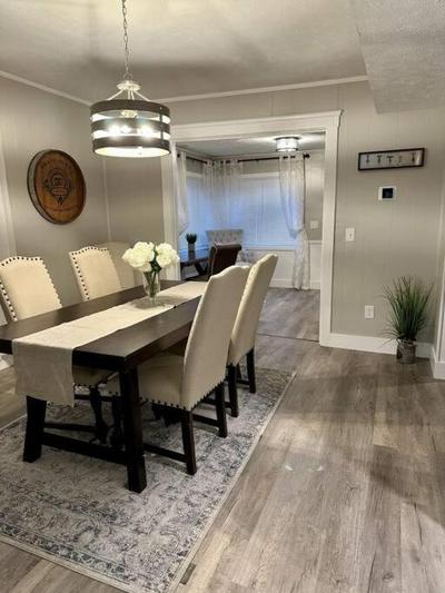 3 Bedroom Home, Walk to Lake Erie