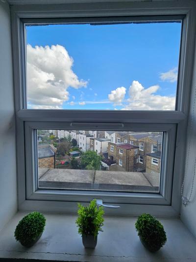 Cozy and Small Studio Zone 2 near Maida vale 6