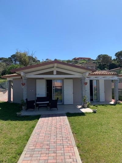Villetta Li Junchi - due passi dal mare - spazioso giardino