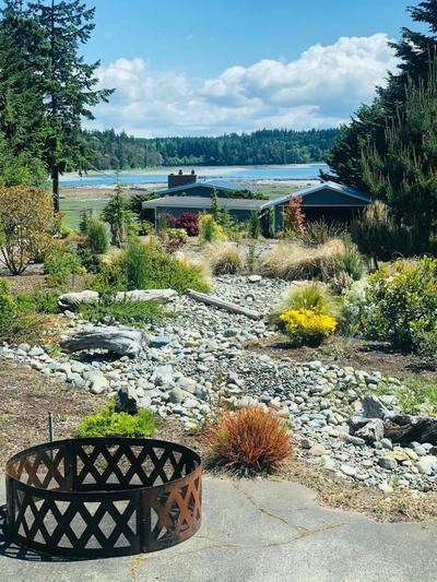 Beautiful Oceanview Retreat 2 Bedroom Home