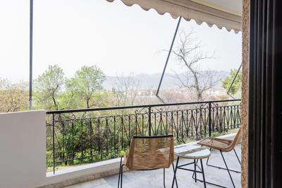 Chic & Luminous 3BR Apartment in Kifisia by UPSTREET