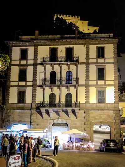 Casa Divitia