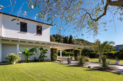 Villa Solià - Villa indipendente con Piscina e Giardino