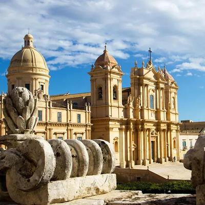 Charming House in Noto + Jacuzzi