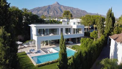 Villa Martine, Nueva Andalucia, Marbella