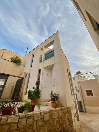 LovelyLoft Castillo