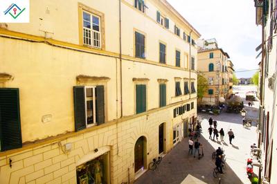 Petri 7 House in Centro Storico a Lucca by TuscanyWeGo