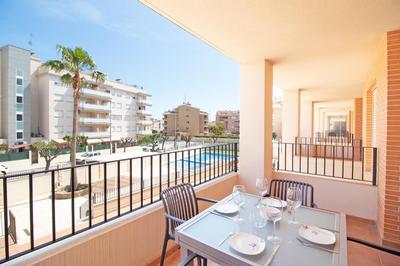 Global Properties, Apartamento con piscina y terraza en la playa de Canet