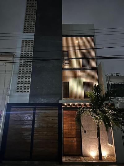 CASA ALDAMA- Style & Convenient Apartments