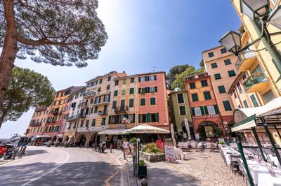 Loft Cristina - La piazzetta fronte mare