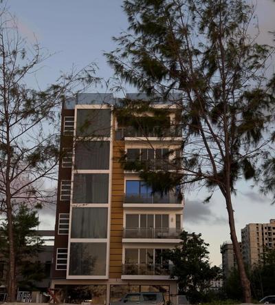 Lazzlla beachside studio apartments