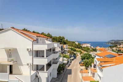 Apartments Dobrila 1