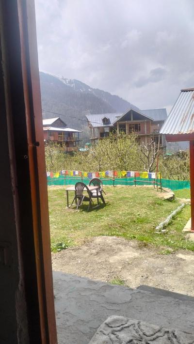 Shalom cafe and home stay