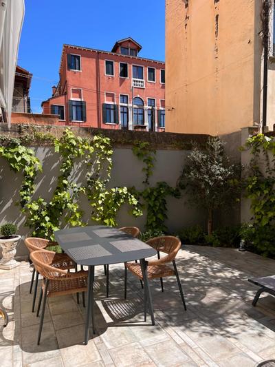 Wow garden in the heart of Venice