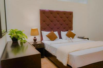 The Lamendriea Hotel