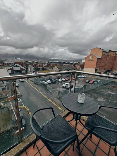 2BR Mountain View City Centre