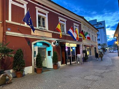 HOSTEL LOVELY ROOMS CITY CENTER, shared Bathroom