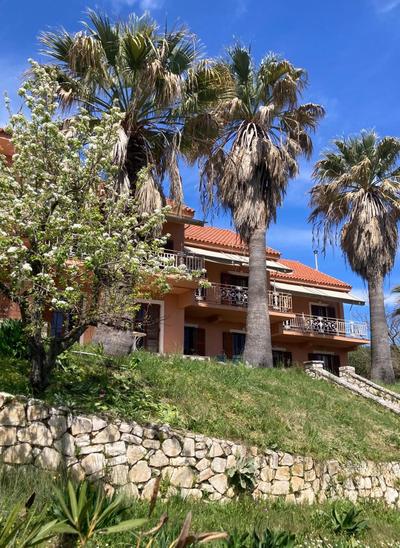 Kokkini Peach House