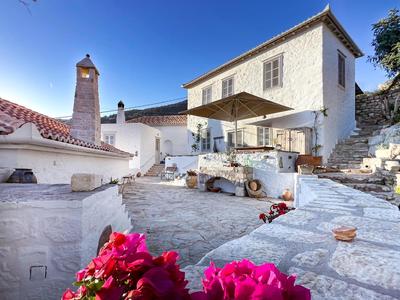 Hydra Homesteads