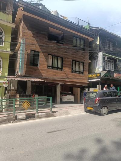 Hotel Hill Top