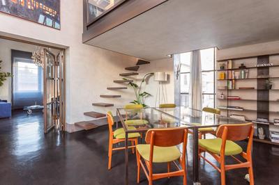 Iconic apartment with unique Colosseum view
